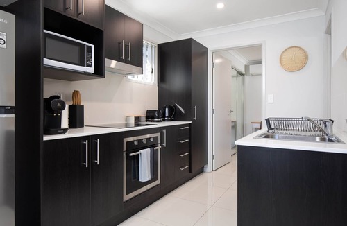 Rocklea Apartment | 1 Bdr Apt! GST Credits! Kitchen! Parking! 131F1