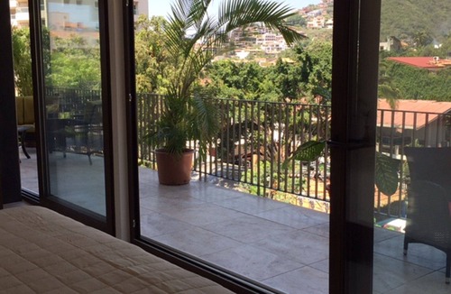 Emiliano Zapata Condo | 1 BLOCK TO BEACH- IN THE HEART OF THE ROMANTIC ZONE!