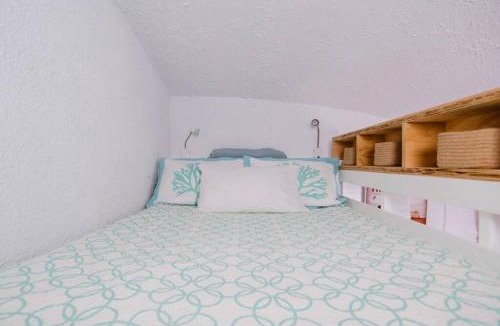 Trinity Beach Apartment | 1 BR Famous Beach-Front Dome at Trinity Beach, Sleeps 4