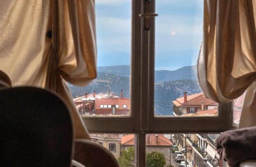 Arachova Apartment | 100 m² Apartment ∙ 2 bedrooms ∙ 7 guests