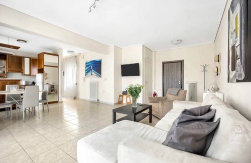 Chalcis Apartment | 100 m² Apartment ∙ 2 bedrooms ∙ 5 guests