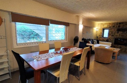 Velon House | 100 m² House ∙ 2 bedrooms ∙ 7 guests