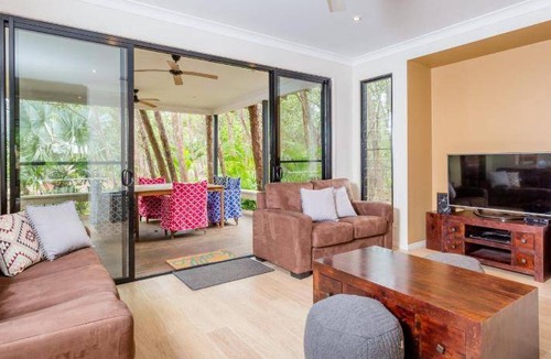 Rainbow Beach House | 100 m² House ∙ 4 bedrooms ∙ 10 guests