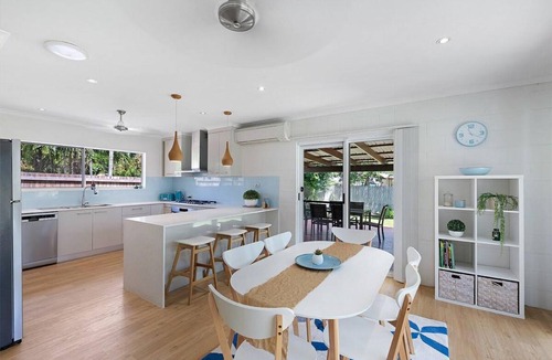 Jubilee Pocket House | 1000 m² House ∙ 4 bedrooms ∙ 8 guests
