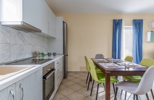 Loutraki House | 105 m² House ∙ 3 bedrooms ∙ 8 guests