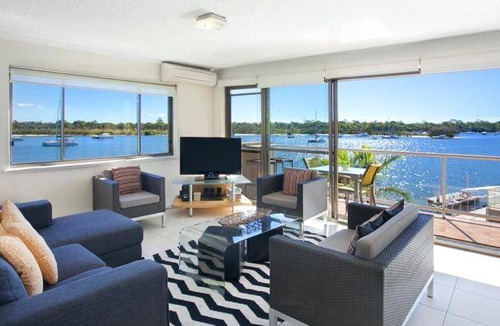 Noosa Heads Apartment | 105 m² Serviced apartment ∙ 3 bedrooms ∙ 127 guests