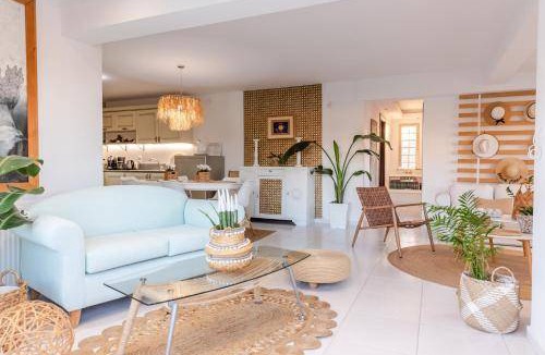 Chalcis Villa | 107 m² Villa ∙ 2 bedrooms ∙ 7 guests