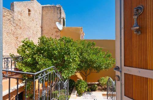 Old Town Resort | 110 m² Resort ∙ 3 bedrooms ∙ 6 guests