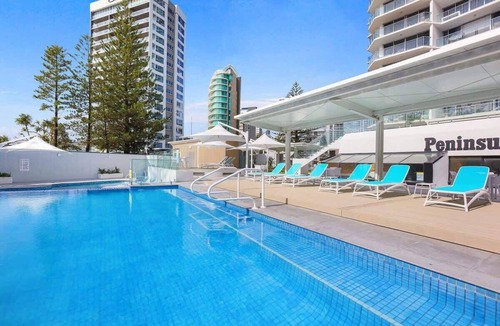 Surfers Paradise Apartment | 11B Peninsula Summary