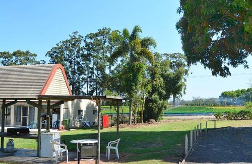 Glass House Mountains Hotel | 12 m² Motel ∙ 2 bedrooms ∙ 5 guests