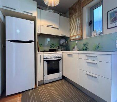 Rafina-Pikermi Apartment | 120 m² Apartment ∙ 2 bedrooms ∙ 8 guests