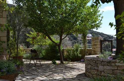 Vrousti House | 120 m² House ∙ 1 bedroom ∙ 3 guests