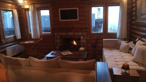 Eptalofos Cabin | 120 m² Lodge ∙ 2 bedrooms ∙ 6 guests