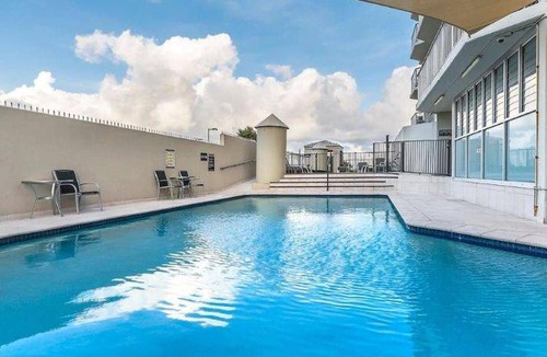 Main Beach Apartment | 120 m² Serviced apartment ∙ 3 bedrooms ∙ 6 guests