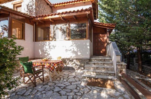 Arachova Villa | 120 m² Villa ∙ 3 bedrooms ∙ 7 guests
