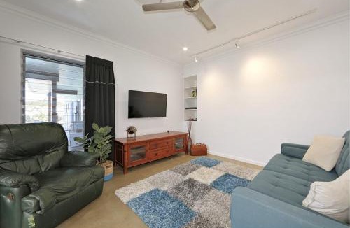 Bargara Bed & Breakfast | 12th Tee BnB