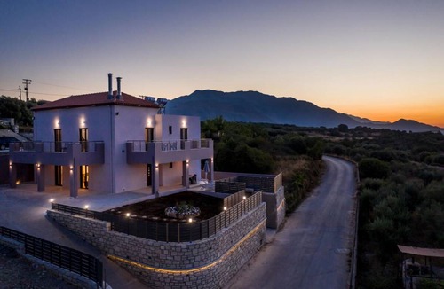 Filaki Villa | 130 m² Villa ∙ 3 bedrooms ∙ 6 guests
