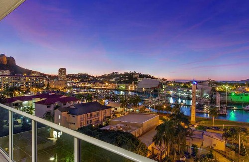 South Townsville Apartment | 133 m² Serviced apartment ∙ 3 bedrooms ∙ 6 guests