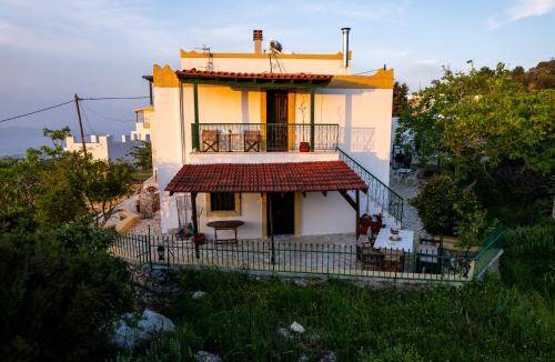 Asfendiou House | 135 m² House ∙ 2 bedrooms ∙ 6 guests