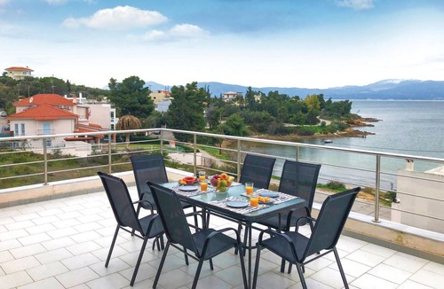 Chalcis House | 138 m² House ∙ 3 bedrooms ∙ 6 guests