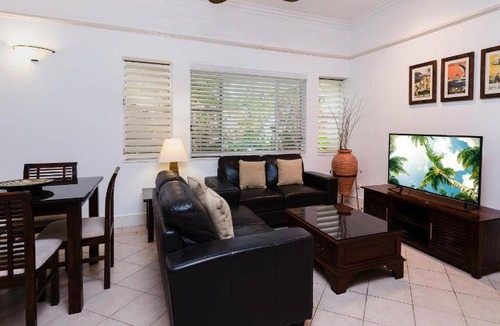 Clifton Beach Apartment | 144 m² Serviced apartment ∙ 3 bedrooms ∙ 6 guests