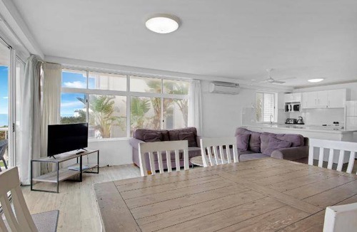 Kings Beach Apartment | 150 m² Apartment ∙ 3 bedrooms ∙ 7 guests