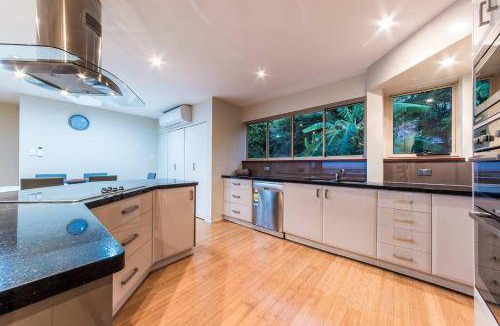 Cannonvale Apartment | 150 m² Apartment ∙ 2 bedrooms ∙ 4 guests