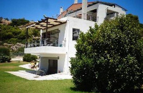 Skaloma House | 175 m² House ∙ 4 bedrooms ∙ 12 guests