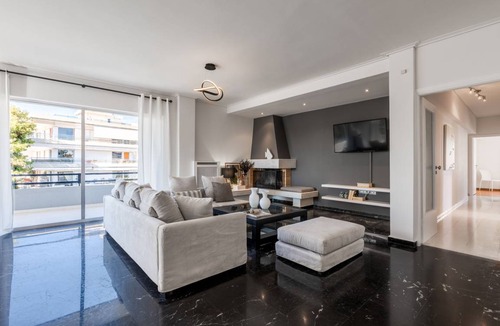 Glyfada Apartment | 170 m² Apartment ∙ 3 bedrooms ∙ 6 guests