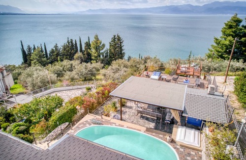 Molos-Agios Konstantinos Villa | 175 m² Villa ∙ 4 bedrooms ∙ 11 guests