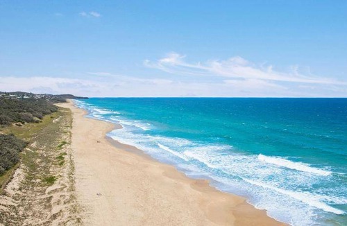 Sunrise Beach House | 178 m² House ∙ 4 bedrooms ∙ 8 guests