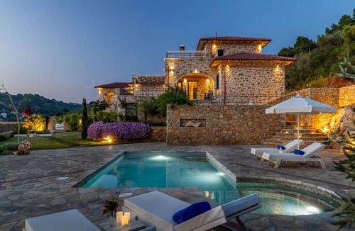 Glossa Apartment | 180 m² Apartment ∙ 4 bedrooms ∙ 8 guests