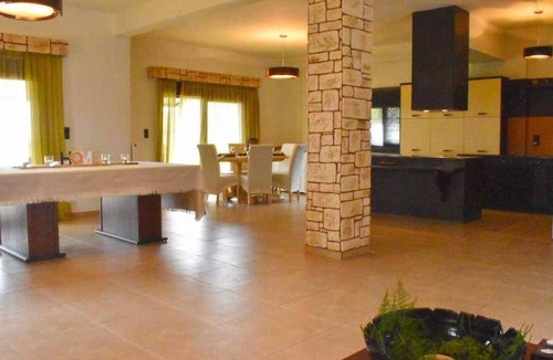 Salamis House | 180 m² House ∙ 3 bedrooms ∙ 8 guests