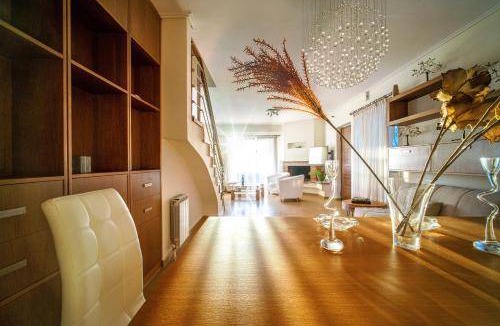 Anavyssos Villa | 180 m² Villa ∙ 4 bedrooms ∙ 9 guests