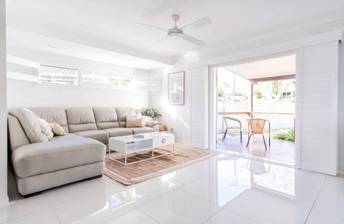 Caloundra House | 190 m² House ∙ 3 bedrooms ∙ 6 guests
