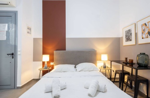 Neos Kosmos House | 190 m² House ∙ 4 bedrooms ∙ 13 guests