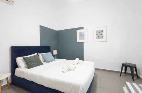 Neos Kosmos House | 190 m² House ∙ 4 bedrooms ∙ 13 guests