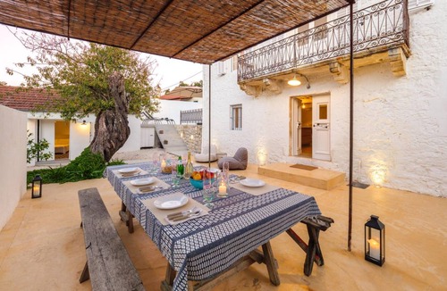 Stavros Villa | 190 m² Villa ∙ 5 bedrooms ∙ 8 guests