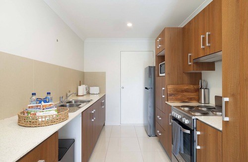 Rocklea Apartment | 2 Bdr Apt! Garage! Clean! GST Credits! 316D2