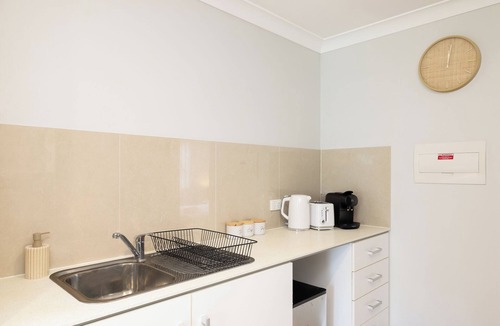 Rocklea Apartment | 2 Bdr Apt! Next to Park! GST Credits! 373B2