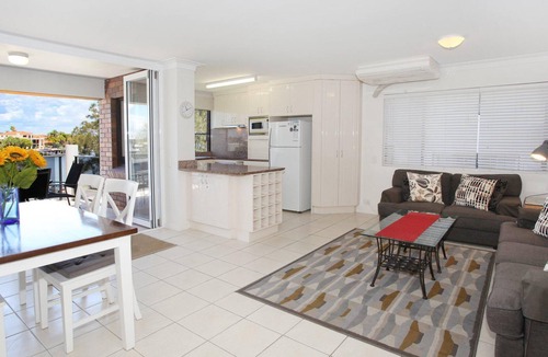 Mooloolaba Apartment | 2 Bedroom Apartment in the heart of Mooloolaba