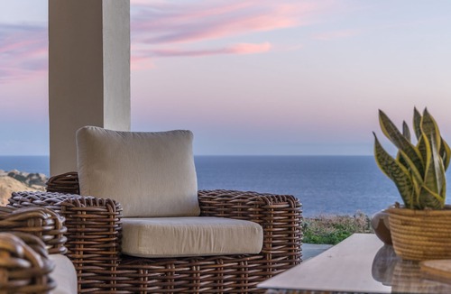 Milos House | 2-Bedroom House in Milos with Unforgettable Aegean Sea Views