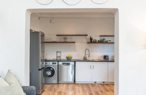 Redhill House | 2 on Hope