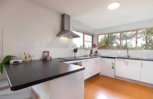 Shelly Beach House | 200 m² House ∙ 4 bedrooms ∙ 7 guests