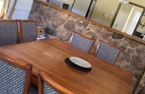 Stanthorpe Cabin | 200 m² Lodge ∙ 3 bedrooms ∙ 10 guests