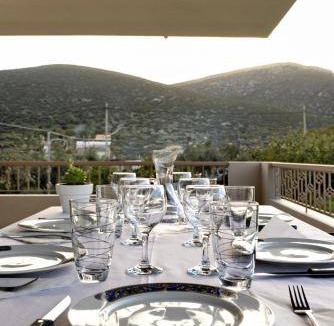 Marathon Villa | 200 m² Villa ∙ 4 bedrooms ∙ 8 guests