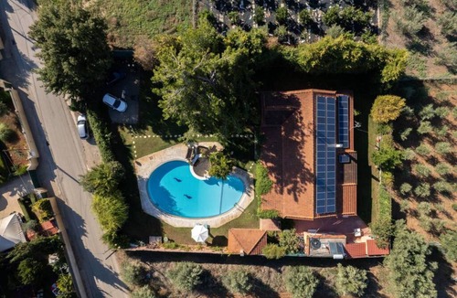 Chalcis Villa | 200 m² Villa ∙ 4 bedrooms ∙ 9 guests