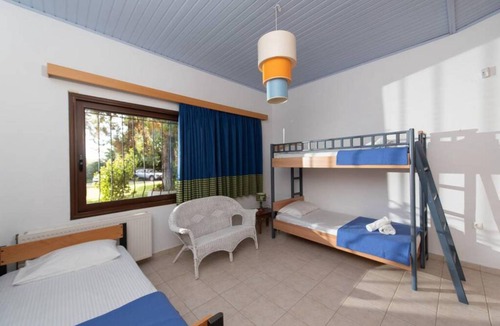 Chalcis Villa | 200 m² Villa ∙ 4 bedrooms ∙ 9 guests