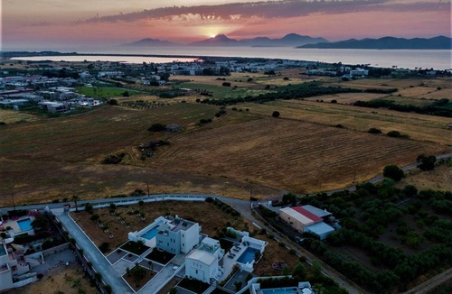 Zipari Villa | 200 m² Villa ∙ 5 bedrooms ∙ 11 guests