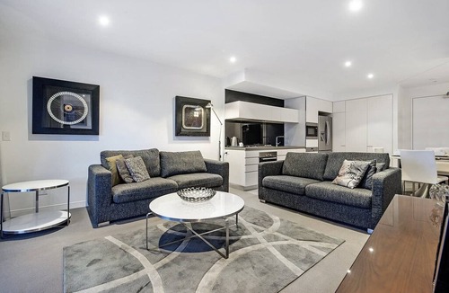 Broadbeach Apartment | 20505 Oracle in Broadbeach